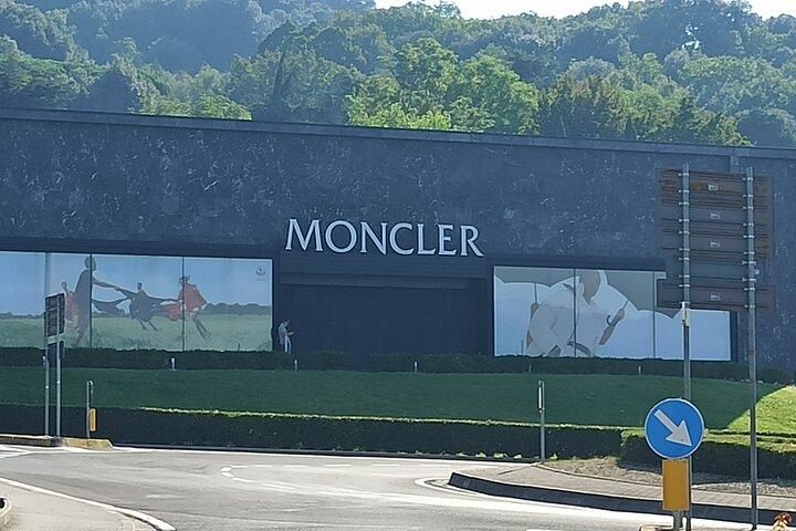 Transfer from Arezzo to Florence with stop at The Mall Outlet
