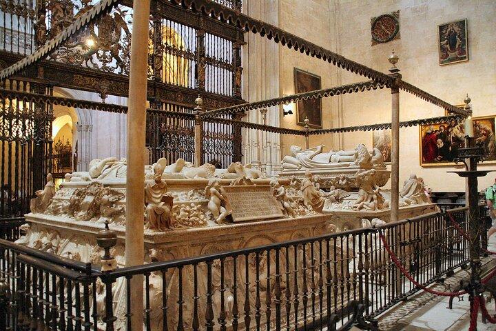 Granada: Royal Chapel guided walking tour