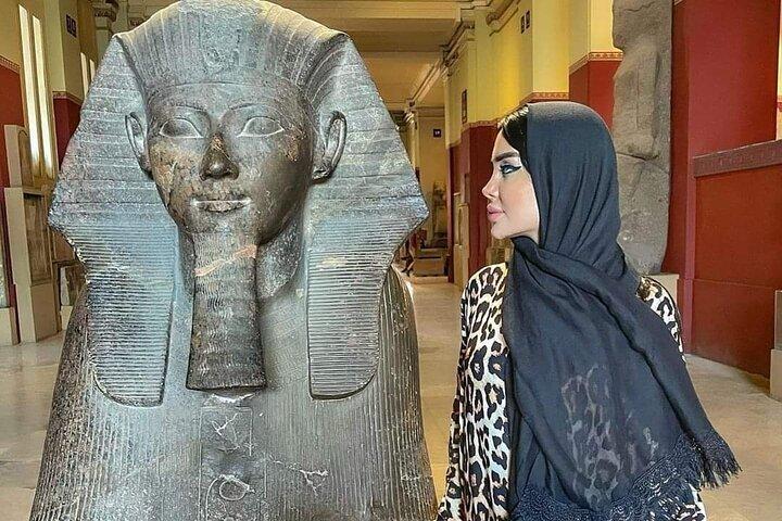 Full DAY TOUR TO GIZA PYRAMIDS WITH CAMEL RIDE AND EGYPTIAN MUSEUM IN CAIRO