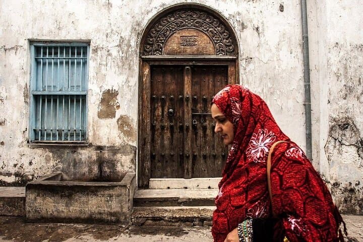 Full-Day Private Stone Town Spice Farm and Prison Island Tour