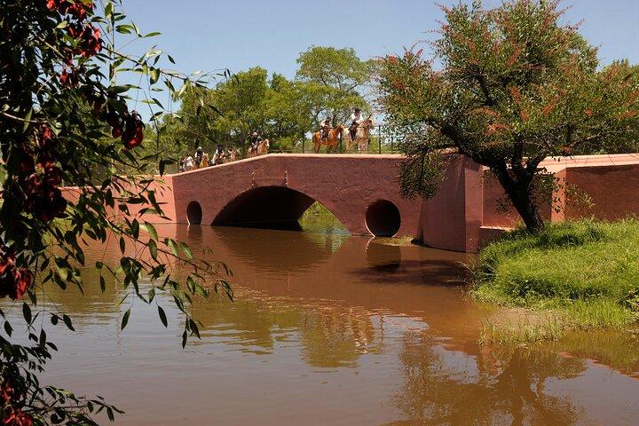 Tailor-made Day Tour to San Antonio de Areco & Estancia El Ombu