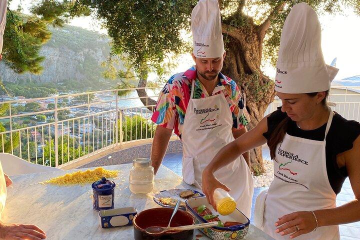 Sorrento: Cook Like a Local with a Stunning Sea View