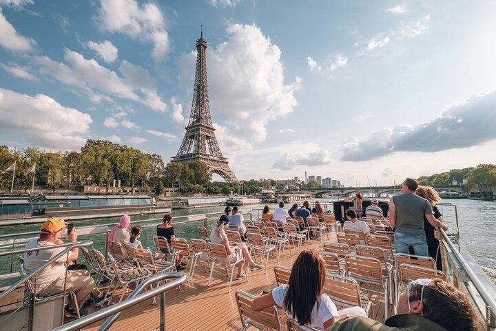 Paris Sightseeing Tour with Seine River Cruise from Disneyland®