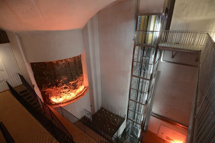 Naples: Underground city tour with elevator