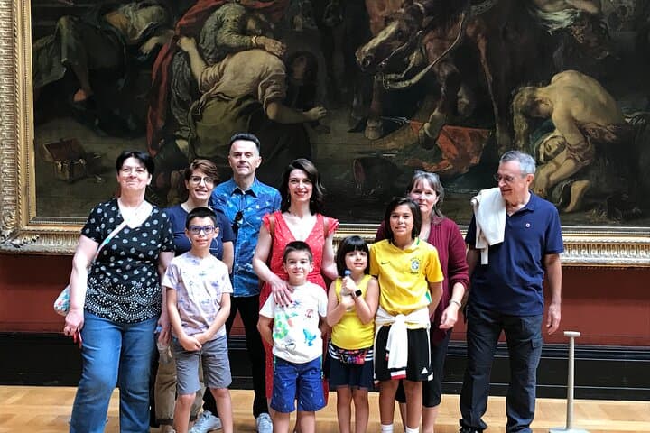 Mamma Mia! Paris Louvre Museum Guided Tour Kid-Friendly Activity