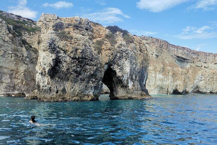 1-Hour Sea Caves and Boat Tour in Ortigia Syracuse