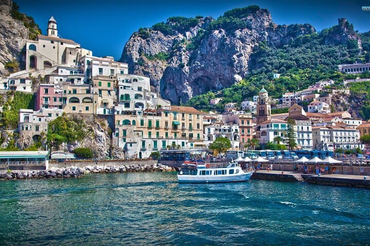 Private car and driver to POMPEII and AMALFI from Naples