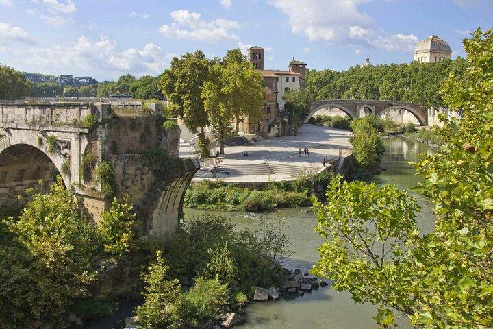 Jewish Quarter and Trastevere District Private Walking Tour