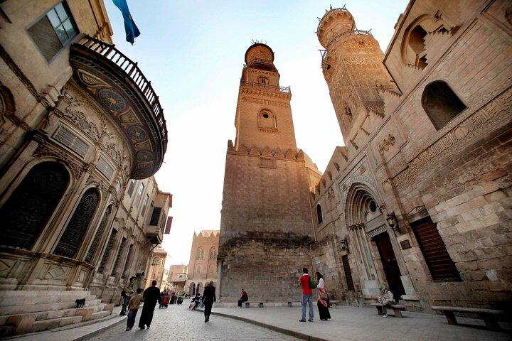 Private Old Cairo Photography Tour: Mosques, Souqs and Palaces