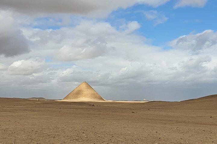 Memphis, Dahshour and Sakkara Pyramids Tour with Lunch
