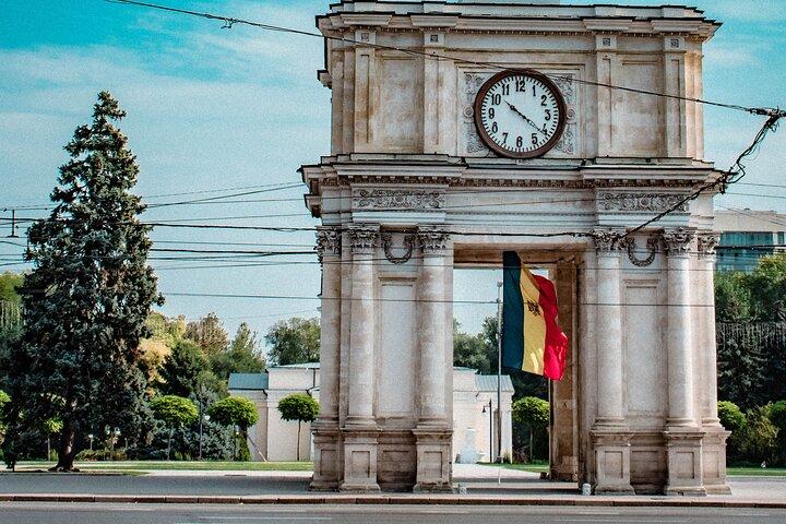 Private:Walking Tour of Chisinau with Local Guide