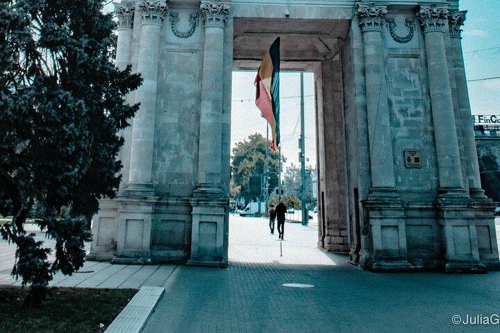 Private:Walking Tour of Chisinau with Local Guide