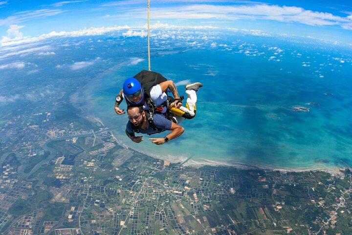 First Jump Tandem Skydive Pattaya Include Pickup Transfer