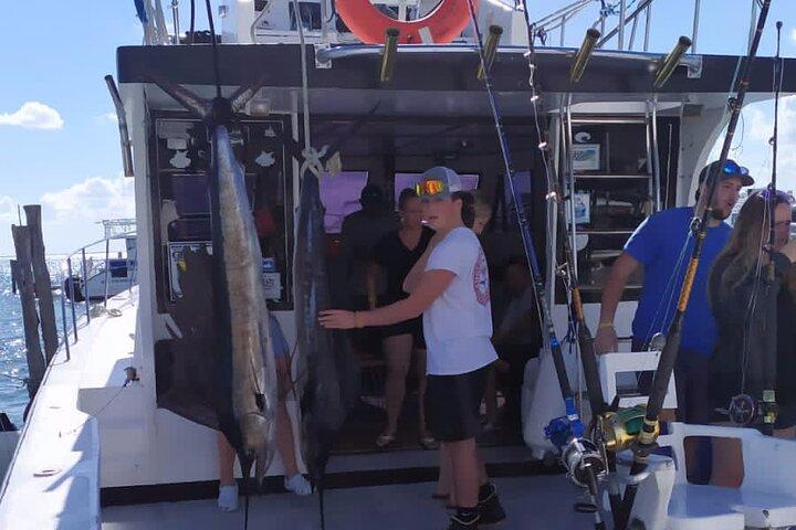 Private fishing charter Boat 48ft 12 pax Good Marlin and Sailfish