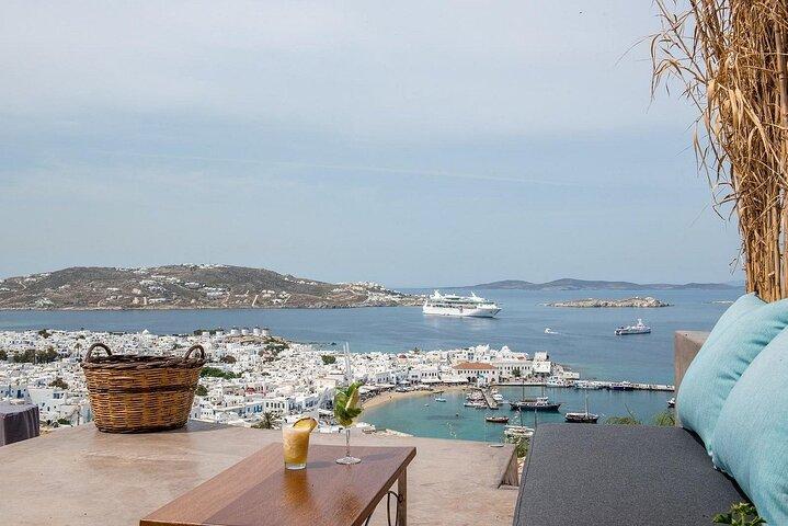 15 Day Private Tour in Paros, Naxos, Mykonos, Santorini and Crete