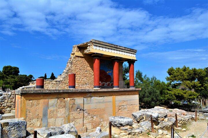Knossos Palace, Museum & Rethymno city Private Tour from Chania