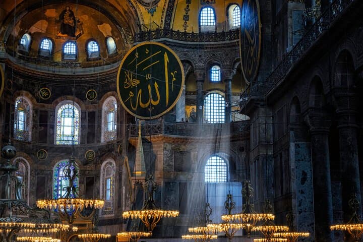 Best of Istanbul: Classic Landmarks & Grand Bazaar Tour