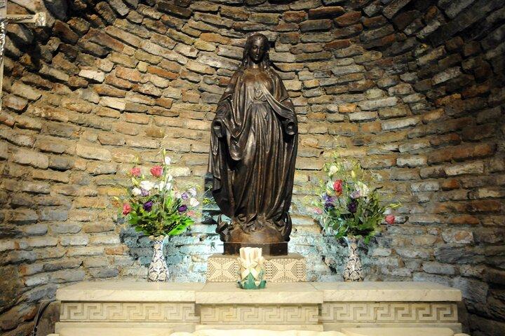 Daily Ephesus and Virgin Mary House Tour with Lunch Included