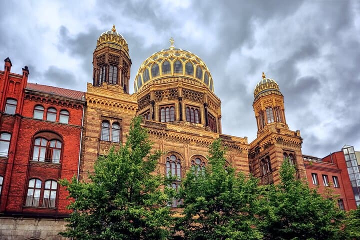 Berlin Jewish Quarter and Holocaust History Walking Tour