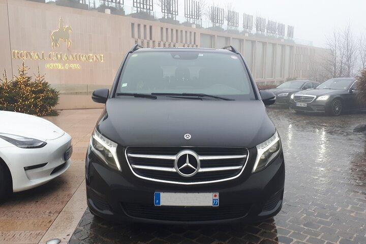 Private transfer from Reims or Epernay to CDG airport or Paris