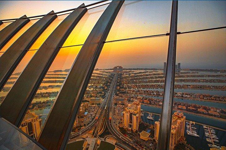 Dubai: The View At The Palm Observatory Private Tour
