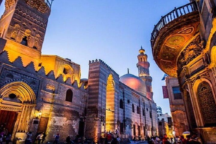 Cairo by Night and Dinner Cruise