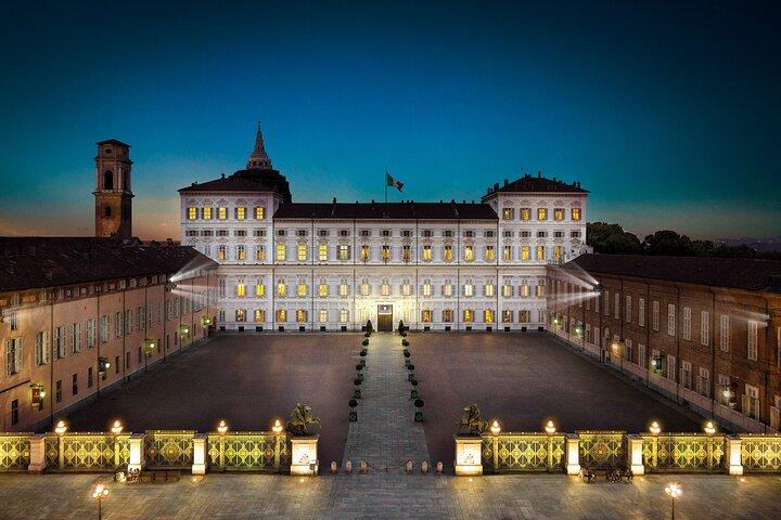 Turin Royal Palace Private Guided Tour with Skip-the-Line Entry