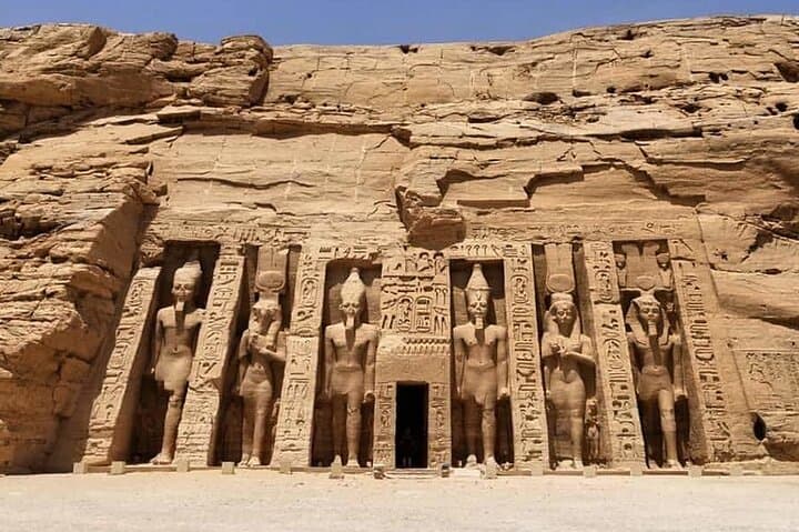 Full-Day Private Tour To Abu Simbel Temples via Plane from Cairo