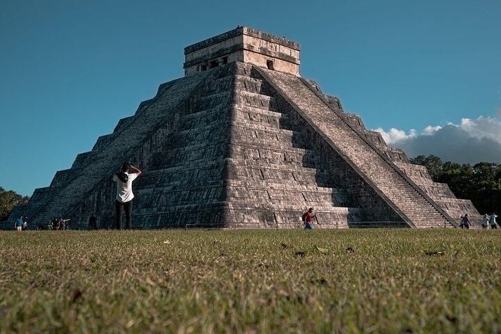 Chichén Itzá, Cenote and Valladolid with Lunch and transportation.