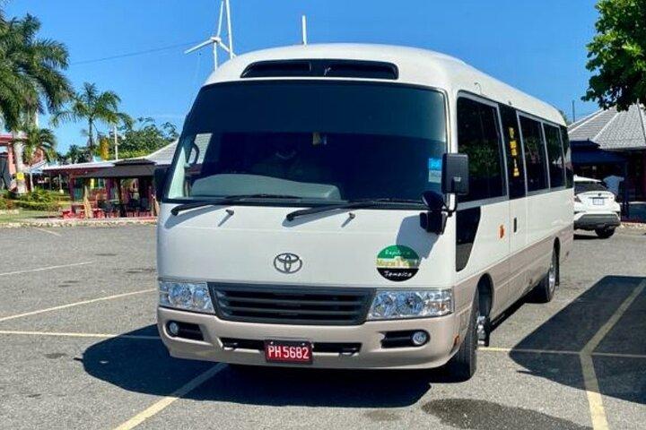 Montego Bay Airport Transfer to Resorts in Montego Bay