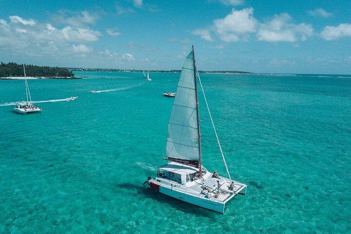 Full Day Ile aux Cerfs Catamaran Cruise with BBQ Lunch & Hotel Transfers