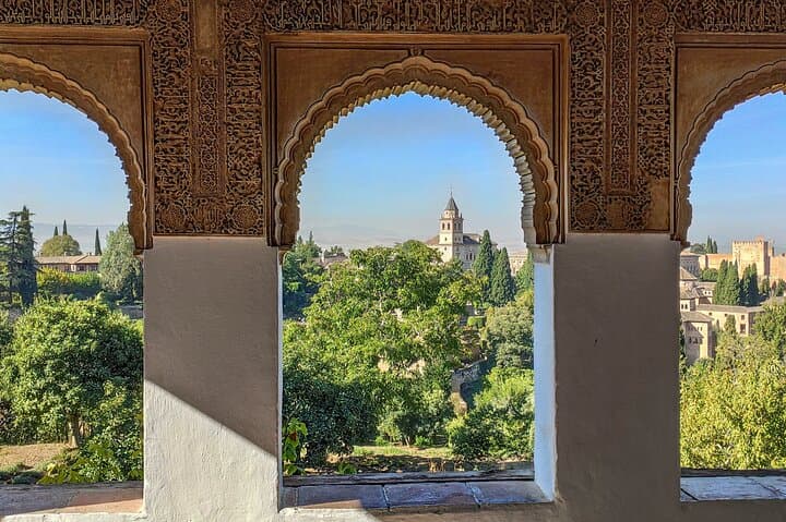 Private Granada Alhambra Tour from Seville