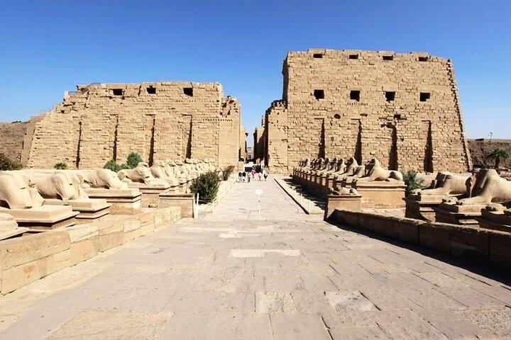 Luxor Sightseeing 1 Day Tour from Cairo by plane