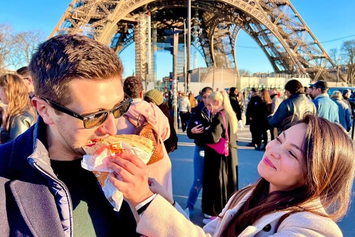 Seine River Cruise & French Crepe Tasting by the Eiffel Tower