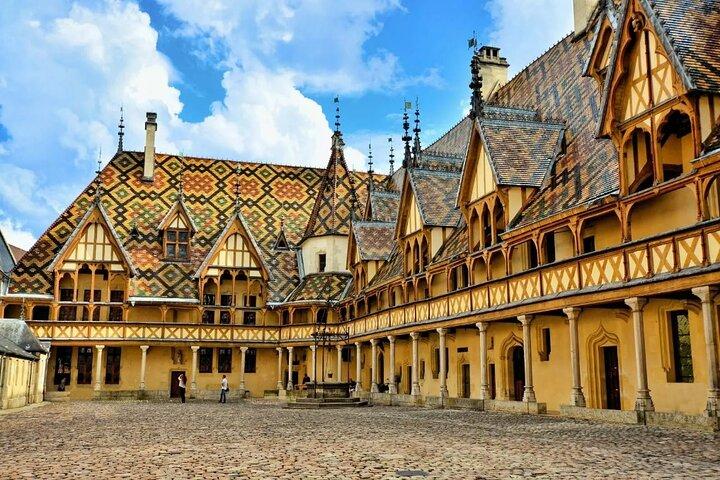 Private transfer from Paris city or CDG to Dijon or Beaune