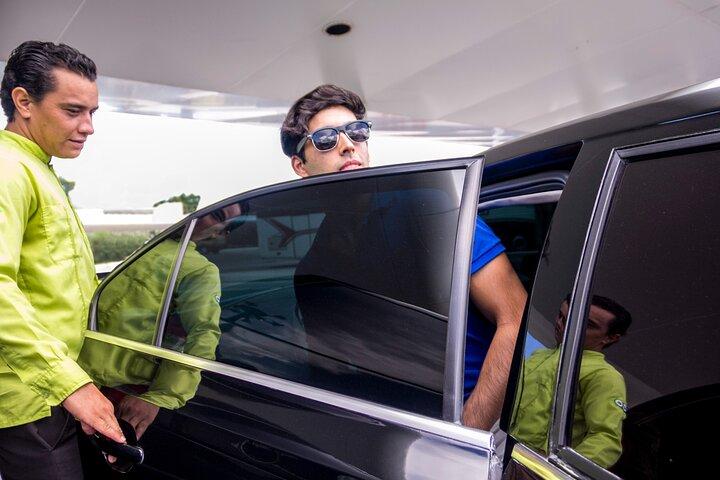Luxury Sedan from Costa Mujeres to Cancun Airport