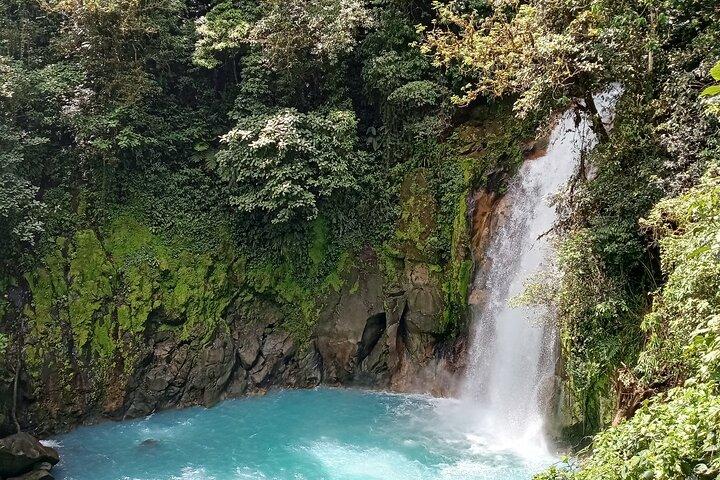 Rio Celeste and Sloth Sanctuary combo tour