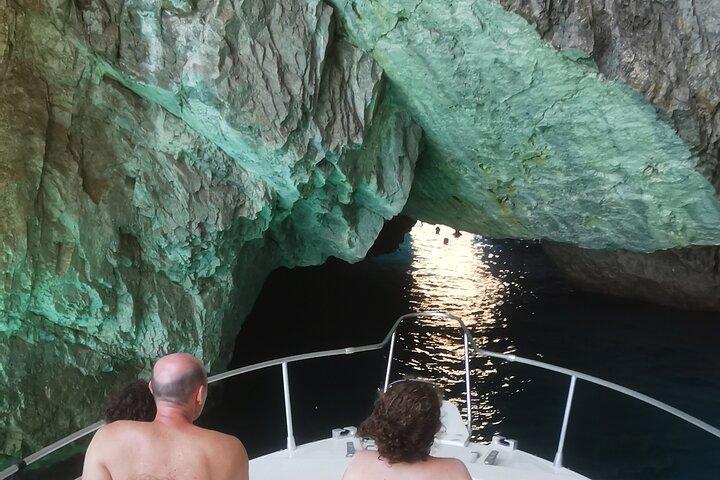 Capri Daily Shared Boat Tour from Sorrento and Positano