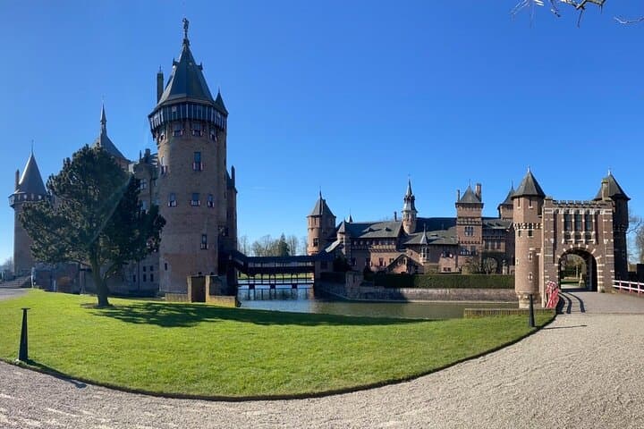 Castle De Haar Small-Group Tour from Amsterdam
