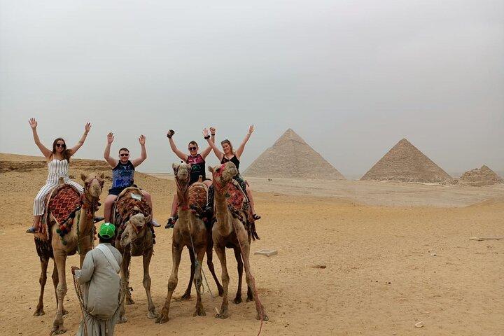 4 hour Private tour Giza pyramids ,sphinx and mummification temple tours