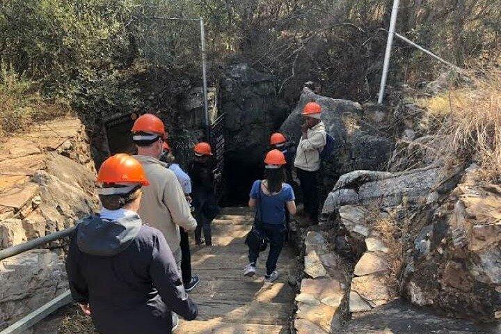Cradle of Humankind tour: Sterkfontein Caves and Maropeng Centre