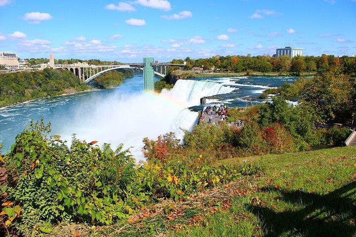 4 Hours Private Tour in Niagara Falls USA