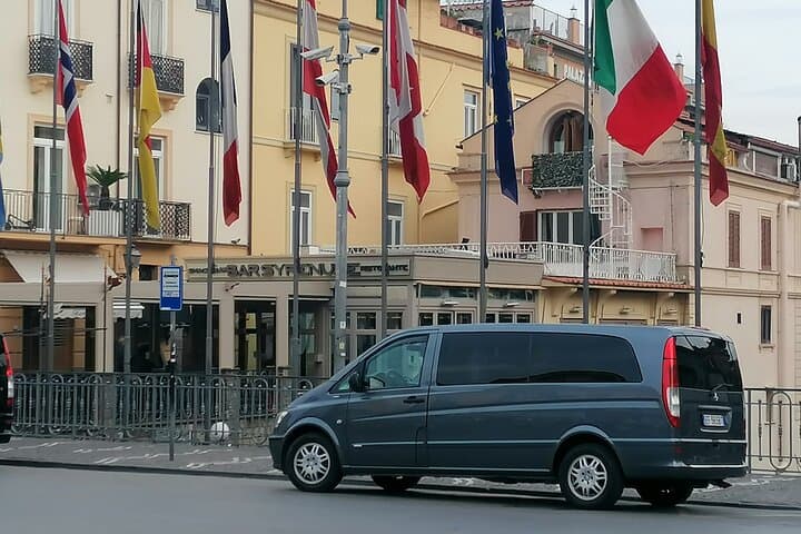 Positano, Sorrento and Pompeii Day Tour from Naples
