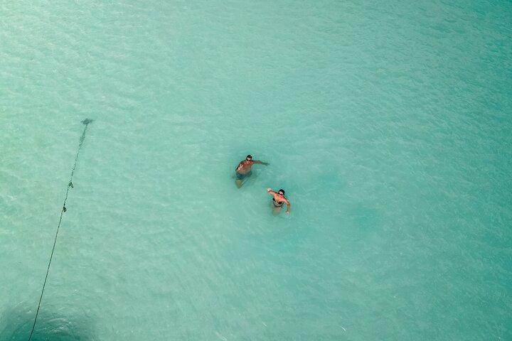 Sailboat tour across the seven colors lagoon in Bacalar