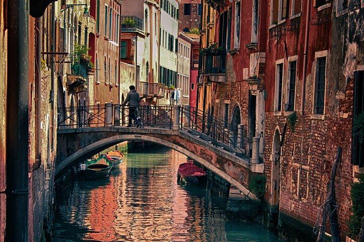 Private Transfer from Florence to Venice with 2 hours for sightseeing