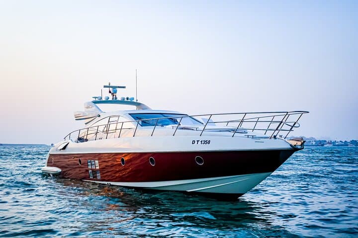 Private 68ft Azimut Yacht Cruise