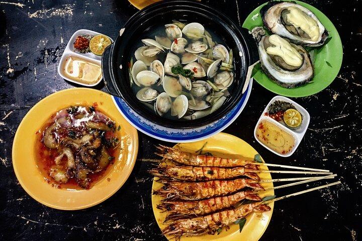 Private Local Food 4-hour Scooter Tour in Ho Chi Minh City