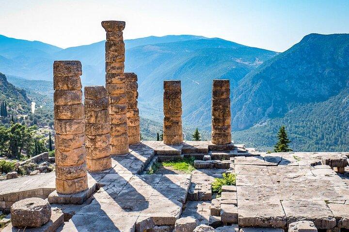Awe-inspiring 2-days private tour to Delphi and Olympia