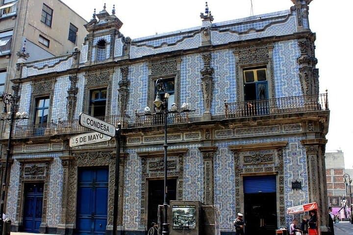 Walking Tour of the Historic Center in Mexico City