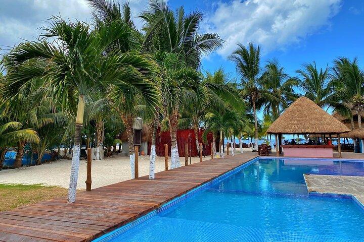 Chula’s All Inclusive Beach Pass with Transport